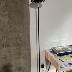 Slim lamp