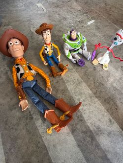 Toy Story Woody, Buzz Lightyear & Forky Figure Lot
