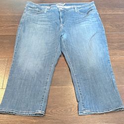 Levi’s 311 Shaping Skinny Capri Jeans Women’s Size 20W  1479