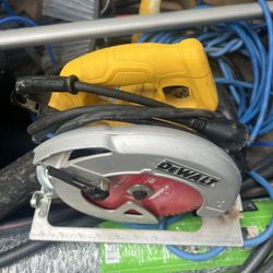 Dewalt Saw