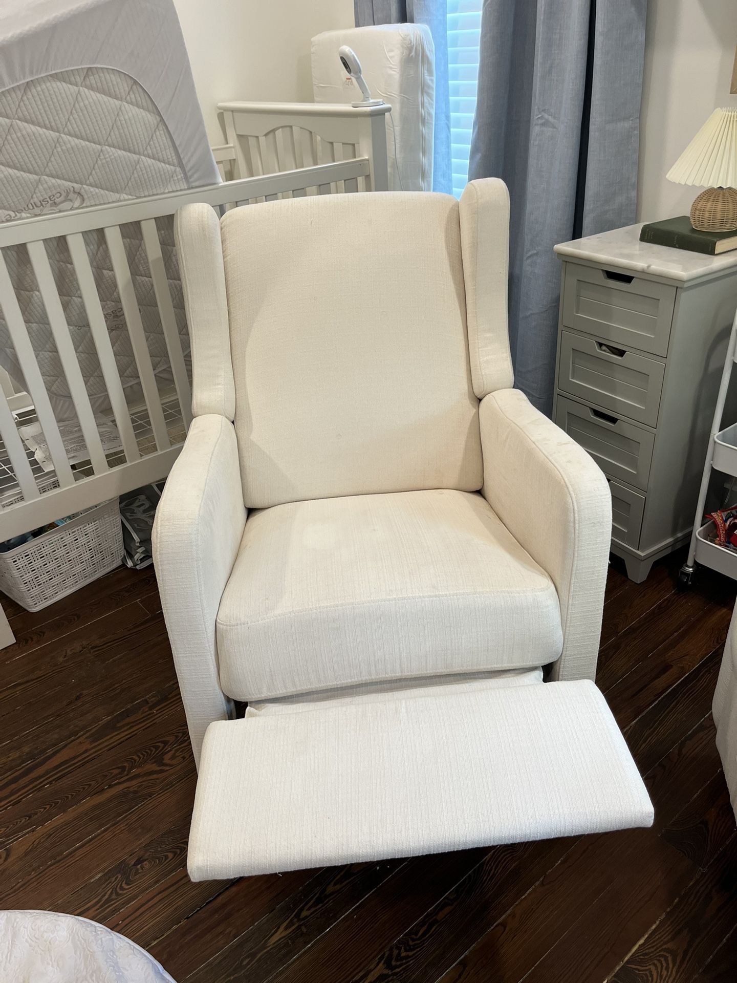 Davinci Nursery Glider & Recliner