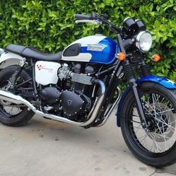 2015 Triumph Bonneville T214 Special