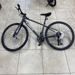 Trek FX3 Gen3 Bike Excellent Condition 