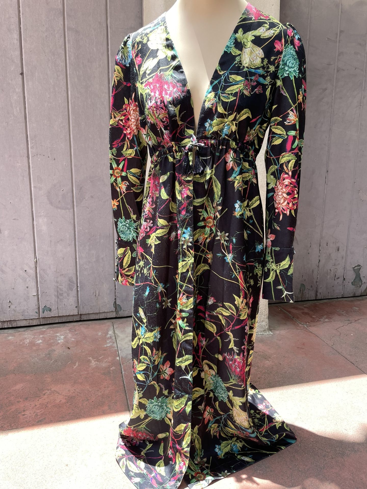 Beautiful Black+Floral Dress | Small 