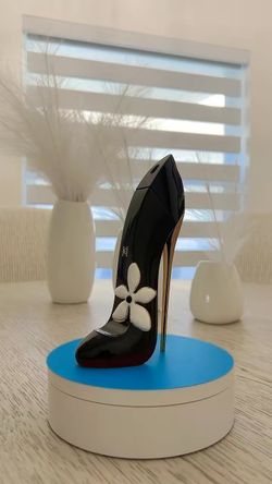 Carolina Herrera