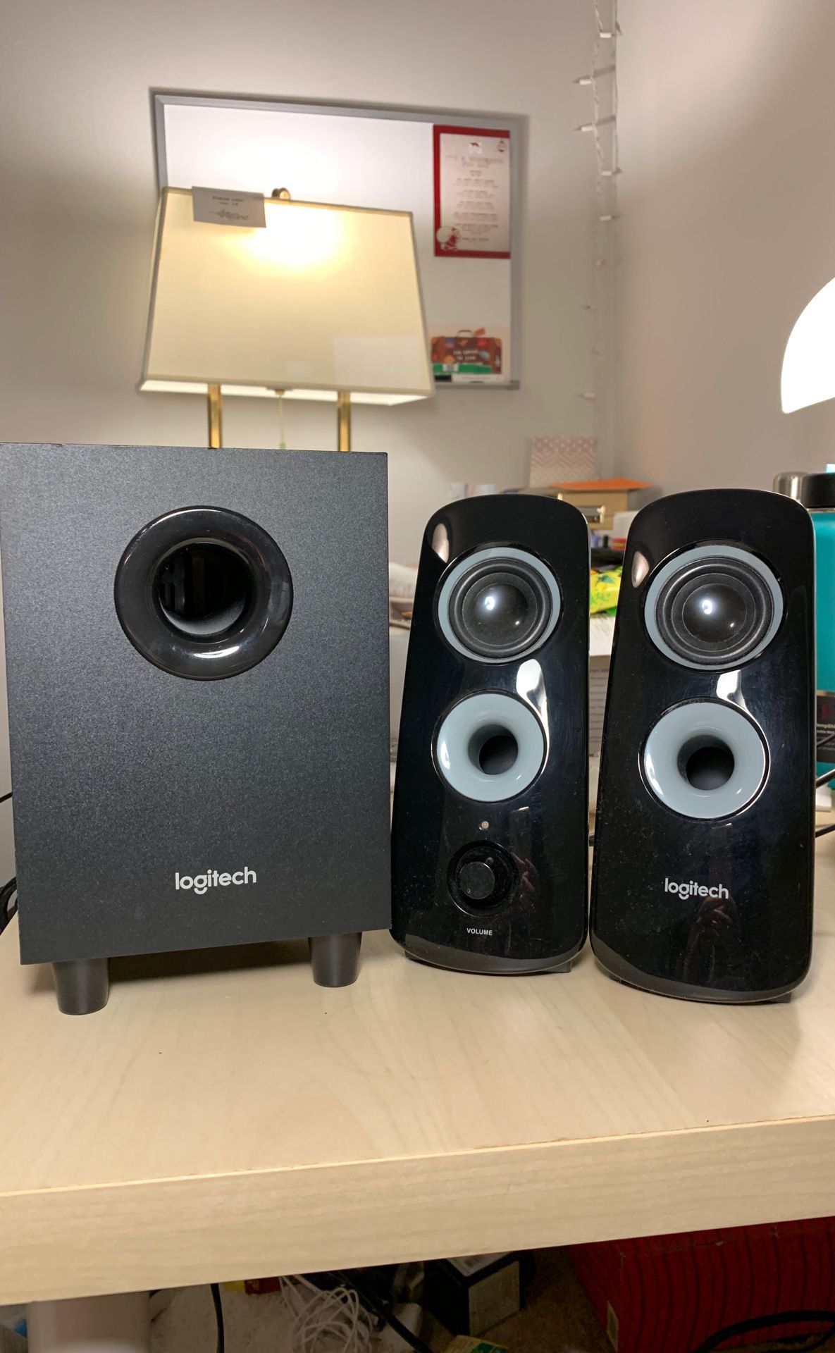 Logitech speakers + Subwoofer