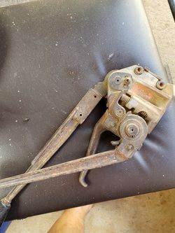 3/4 Banding Crimper Tool