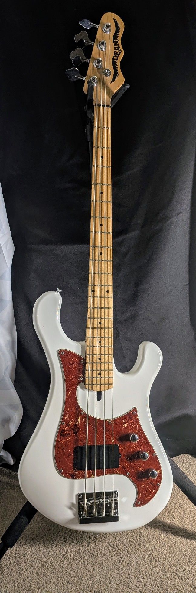 Rare Dean Hillsboro Bass