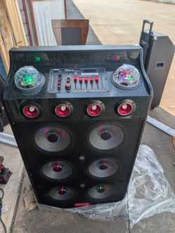 Party speaker 🎊