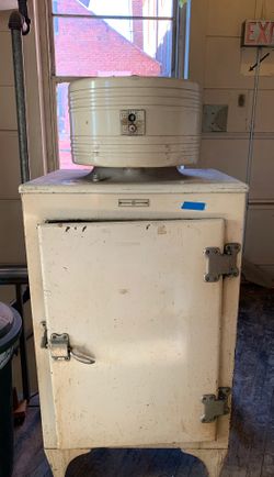 Antique GE 1930’s Refrigerator