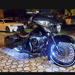 Harley street glide