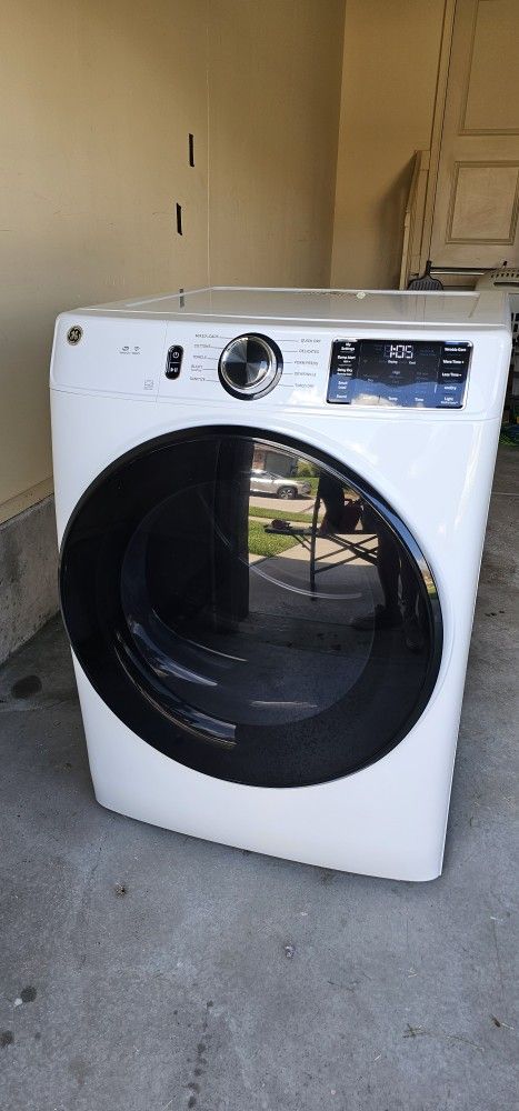 Like New GE Gas Dryer