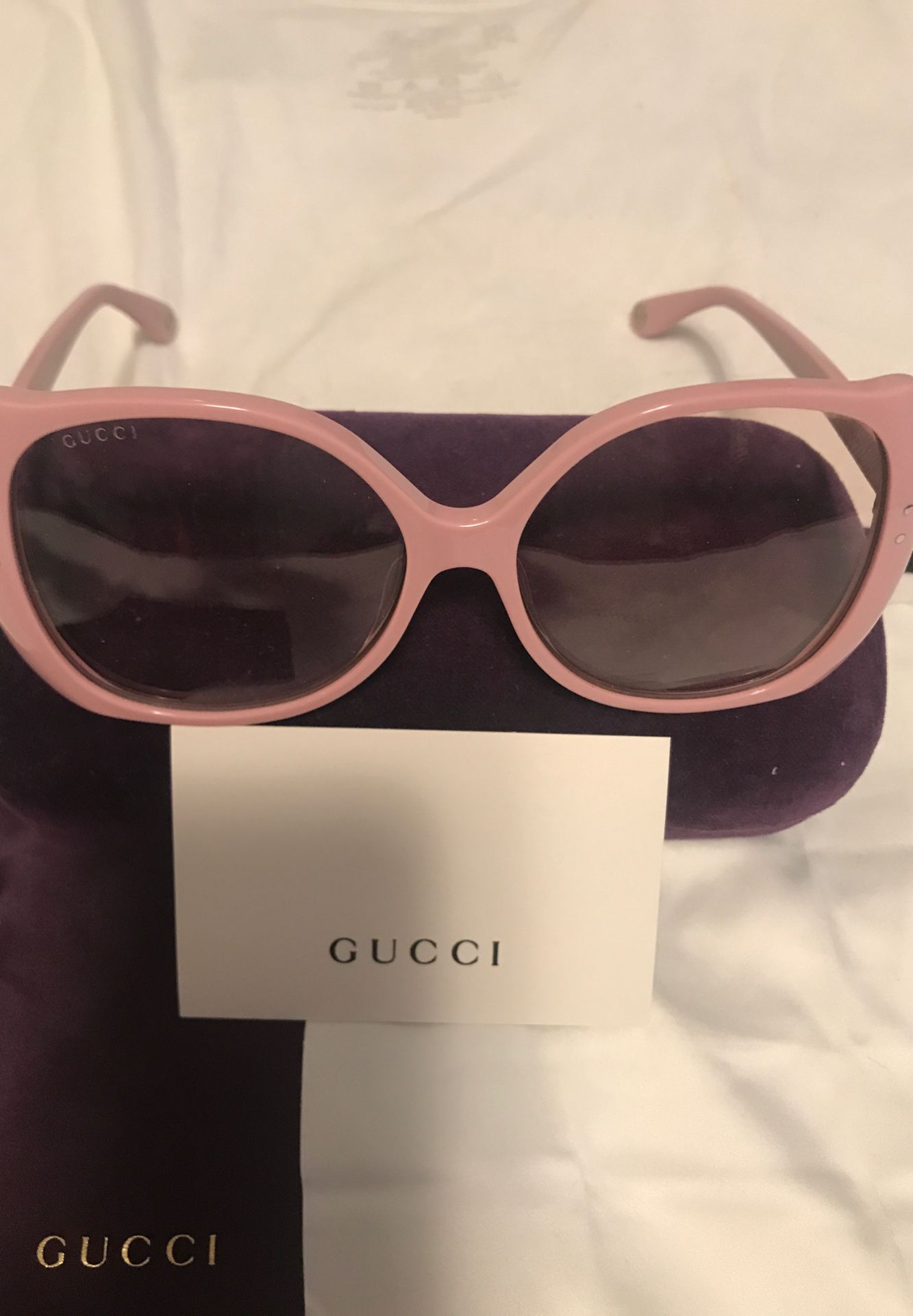 Gucci Sunglasses new!!