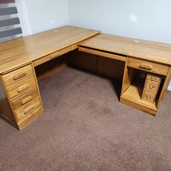 Beatiful All Wood Desk With Return - Best Offer