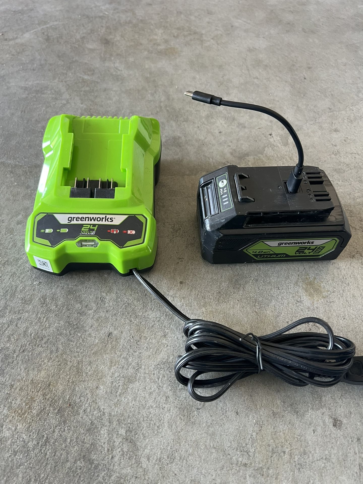 Greenworks 24V 4.0 Ah Battery & Charger