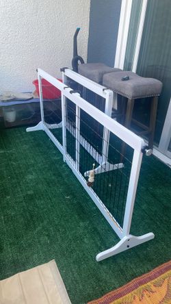 Top Paw Adjustable Pet Gate – White