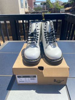 Offers? Dr. Martens 1460 Smooth Leather White Boots (Men's Size 9)