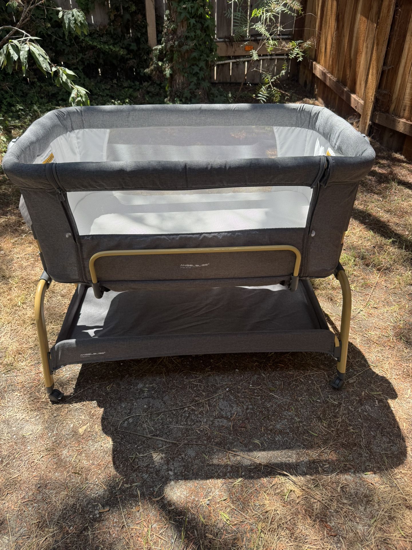 Angelbliss Bassinet 33”x19”