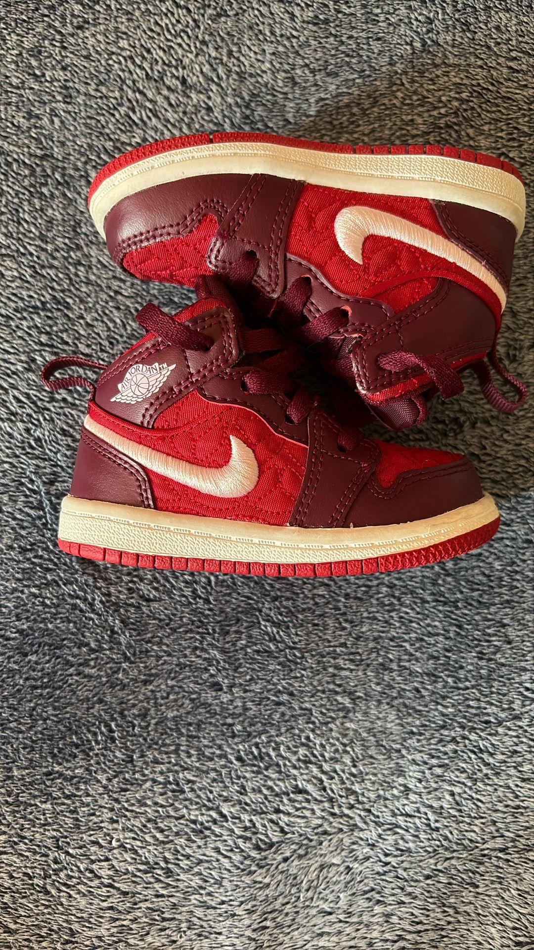 Jordan 1 Mid Red Quilt Size:5c (no box)
