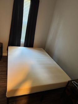 Memory foam queen bed