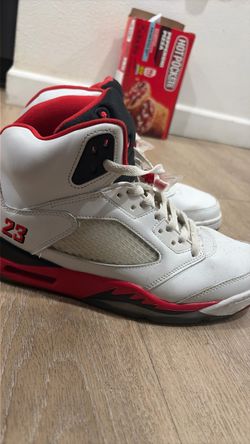 Air Jordan 5 Fire Red Sneakers