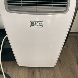 Black and Decker Portable A/C With Remote Control for Sale in San