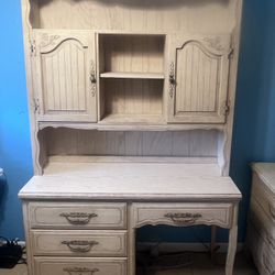 Vintage Wood Girls Bedroom Set