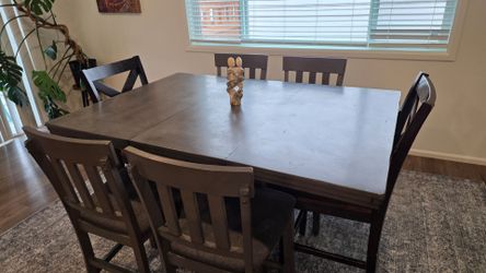 6 Seater Counter Height Farmhouse Dinette