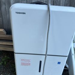 Toshiba Dehumidifier