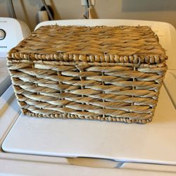 Great Basket With Lid