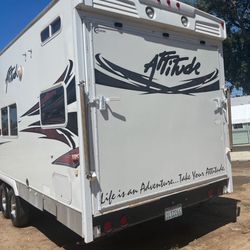 2008 Eclipse Attitude 5th Wheel