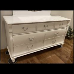 Stanley Young America Dresser 