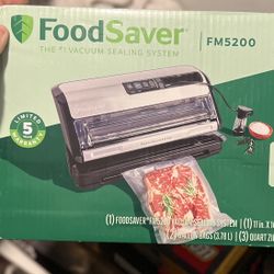 FoodSaver Vacuum Sealer System! Brand New Never Been Opened!!