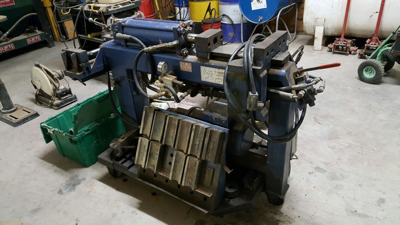 Blue Boy Pipe and Tubing Bender w/dies for Sale in Coolidge, AZ OfferUp
