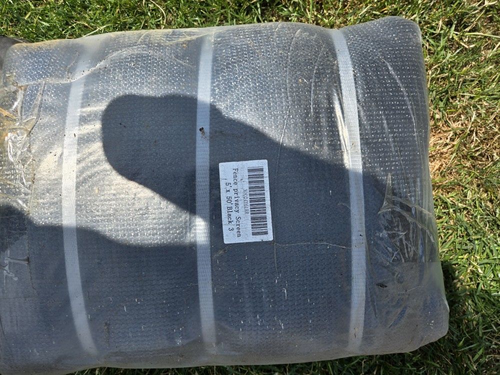 Privacy Mesh Fence Screen 5x50 Ft