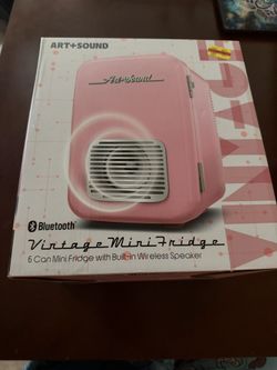 Mini Fridge W/ Bluetooth Speaker