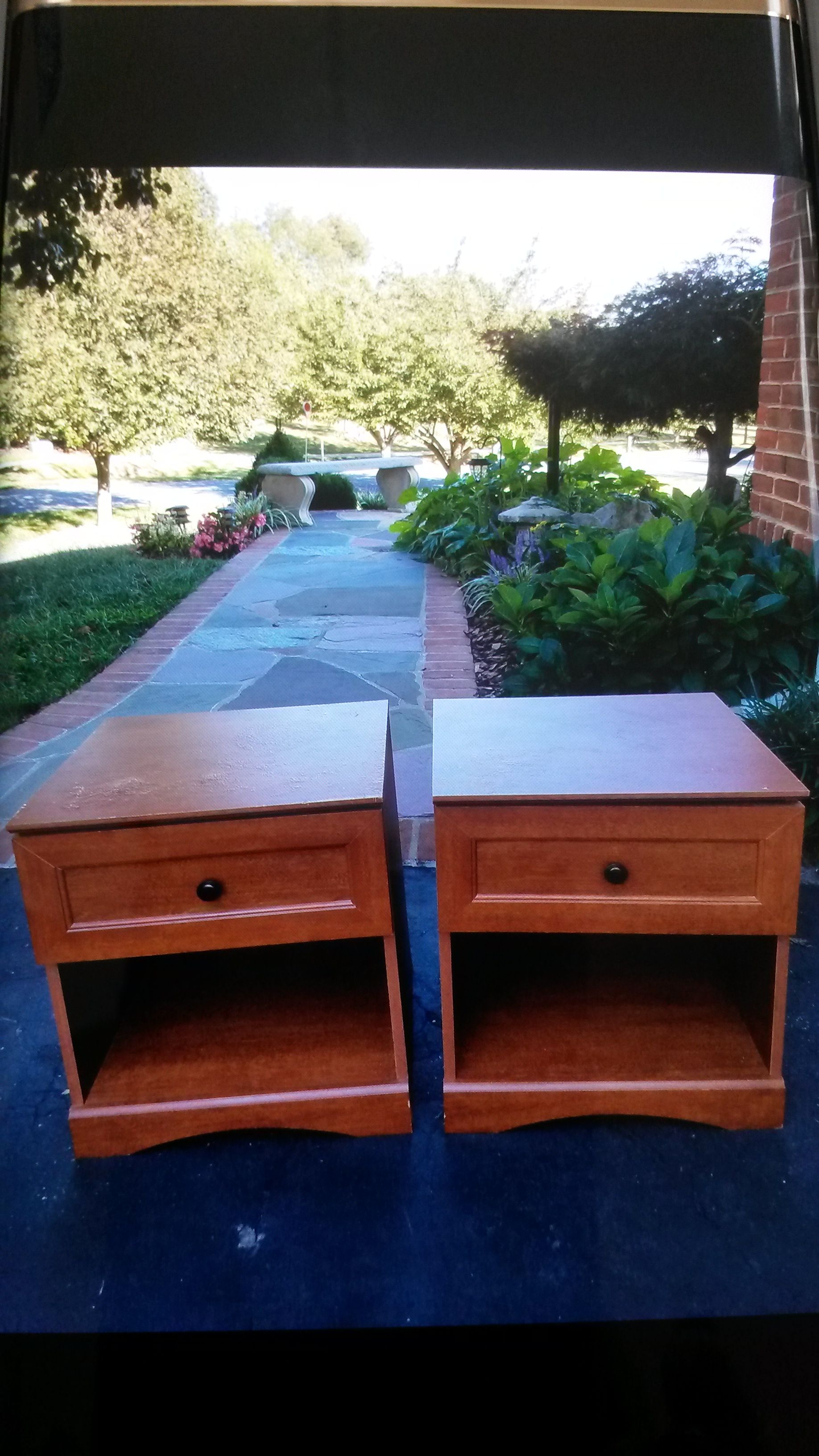 2 cherry wood end tables or night stands