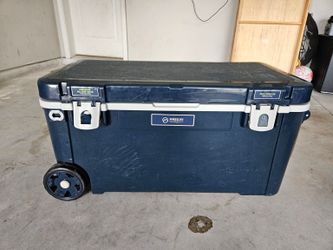 Magellan Outdoors Pro Wheeled Cooler