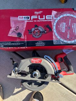 Milwaukee M18 FUEL Rear Handle Circular Saw