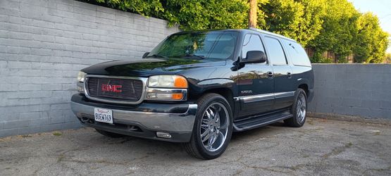 2000 GMC Yukon Denali XL low miles clean title tags good Placas Good