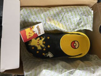 Crocs Pokemon Pikachu