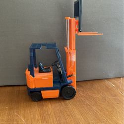 Toyota Electric Forklift Toy Model