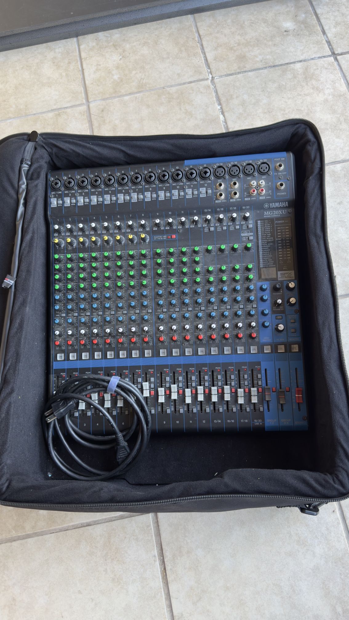 Yamaha MG20XU Mixer + Gator Soft Padded Case - $700 (Great Condition!)