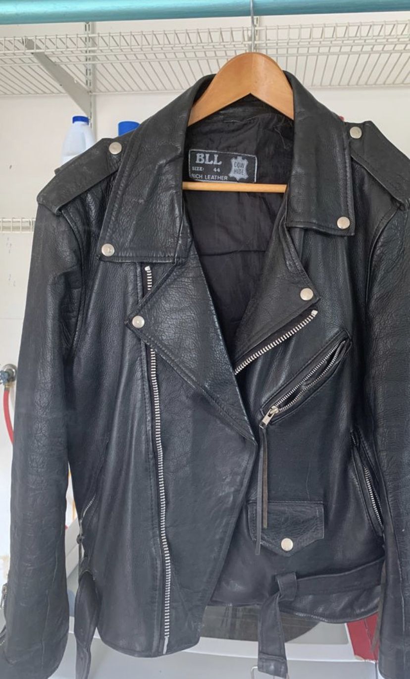 Great condition BLL rich leather motorcycle jacket size 44