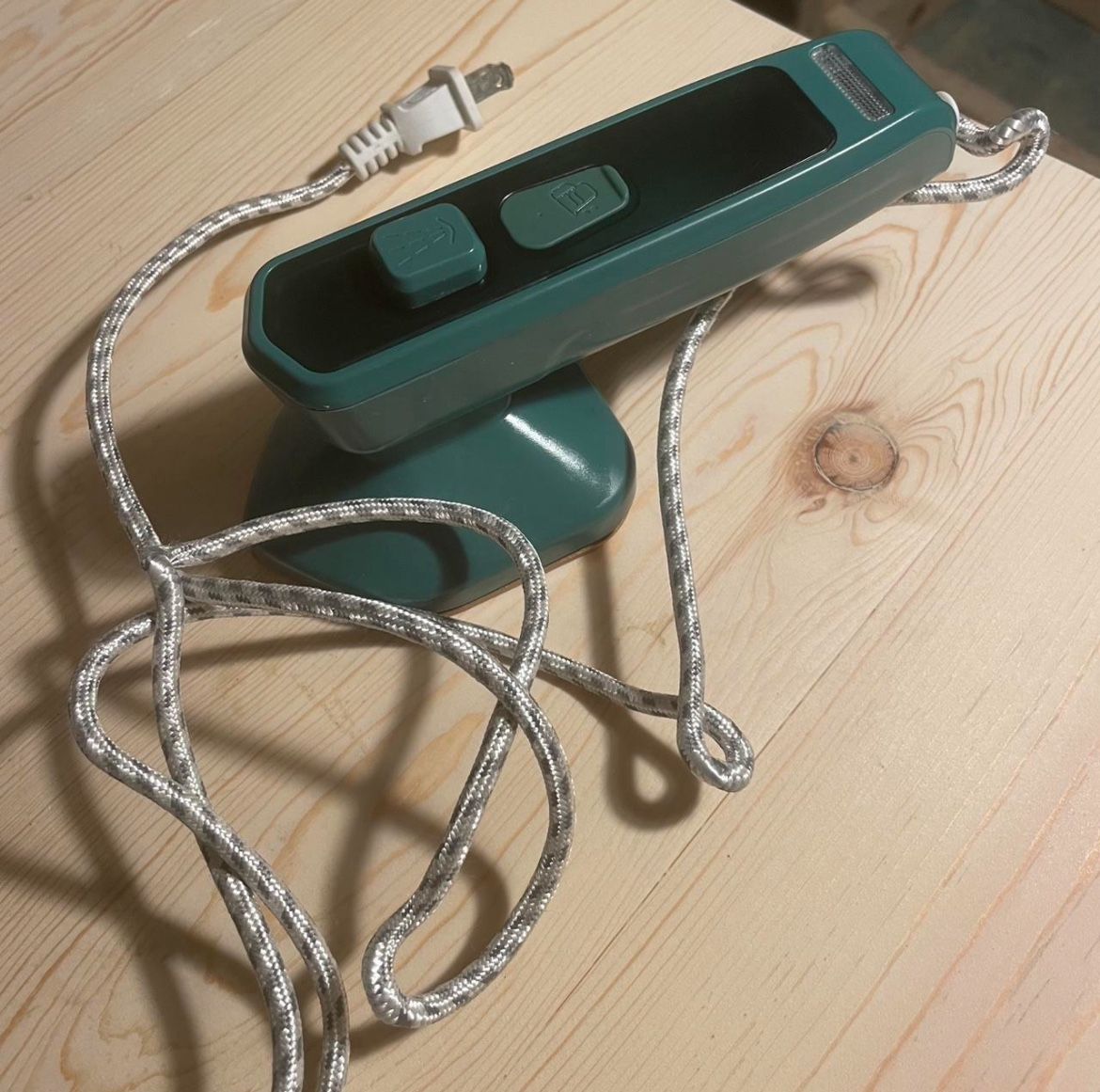 Small Portable Steam Iron