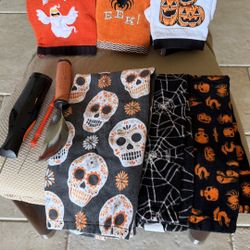 Halloween Towels And Pumpkin Carving Kit