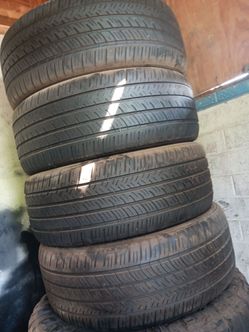 Used set of tires 265 50 20 advanta