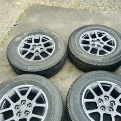 Jeep Wheels With Tires 