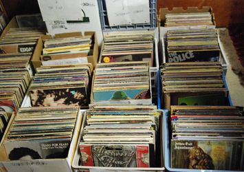 450+ vinyl record albums for sale - bulk sale