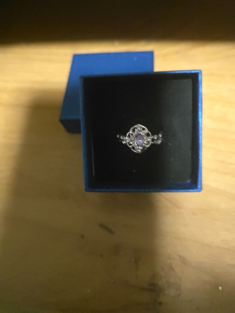 Size 5 Two Piece Set In Yellow Gold And White Sapphire
